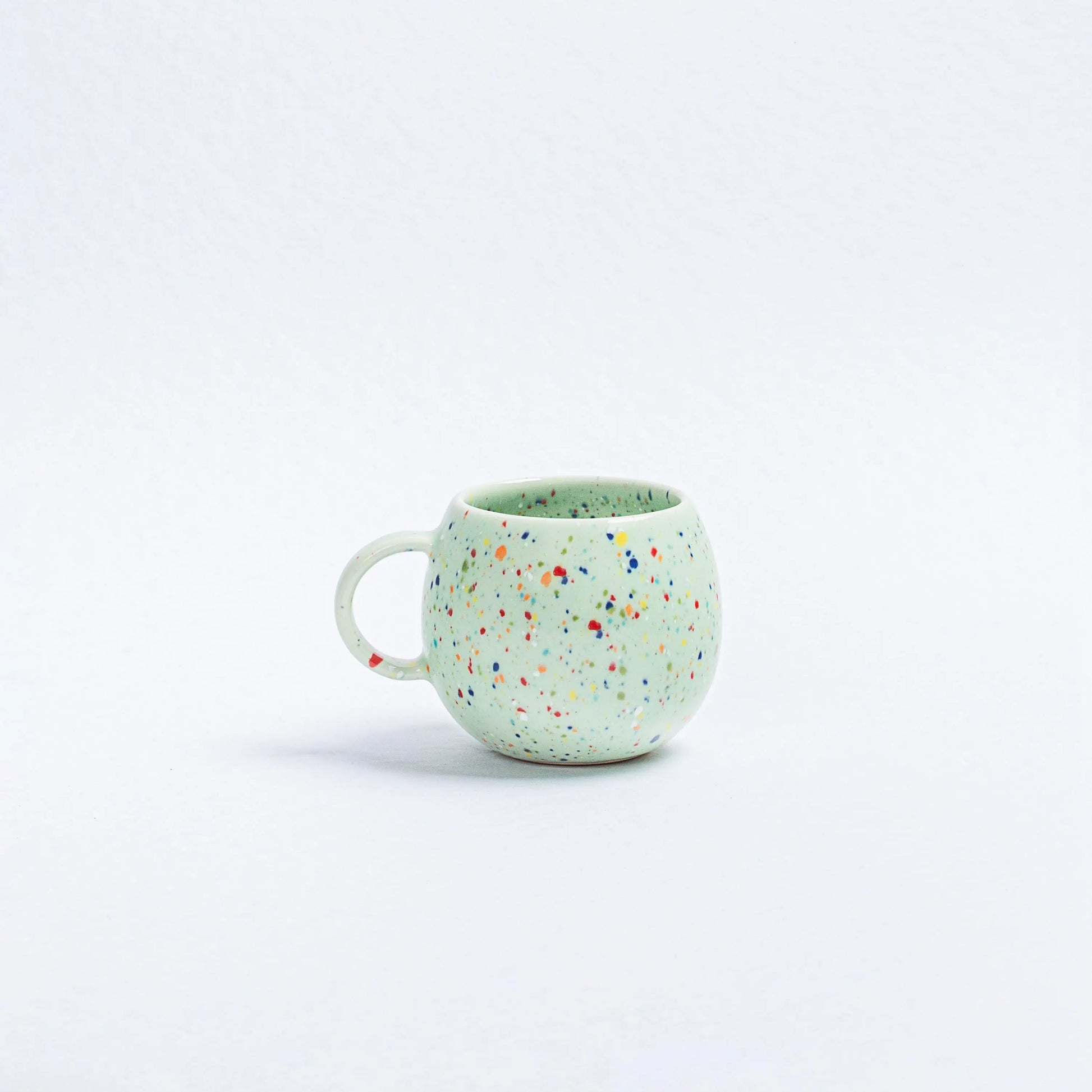 Party-Kugel-Tasse 250 ml in Grün Egg Back Home